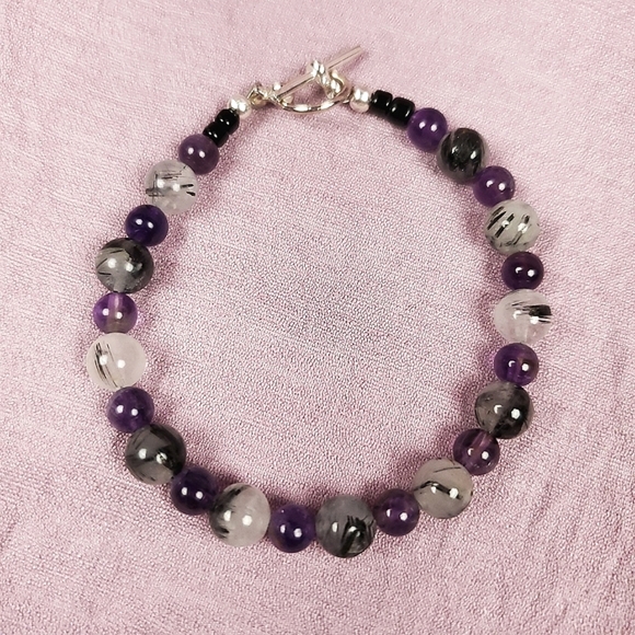 🦋 Tourmalinated Quartz and Amethyst Beaded Bracelet 🦋1/$14~2/$24~3/$30🦋 - Picture 4 of 4
